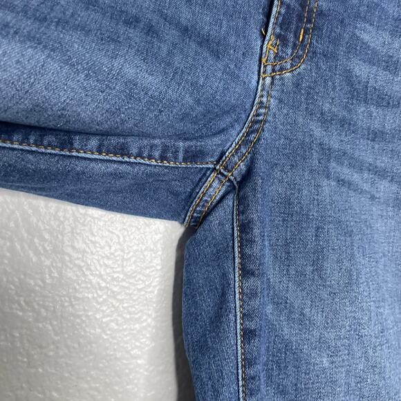 So Womens Jeans Size 30 Low Rise Bootcut Medium Wash Denim Blue Casual Wear - Picture 11 of 13